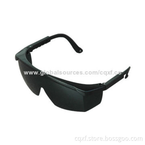 Safety Goggles, Made of PC, PVC and Nylon Materials, Resist Acid and Alkali Functions